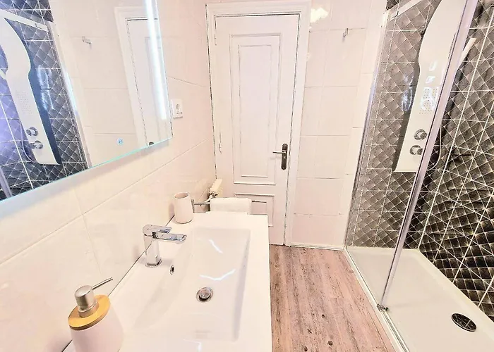 Espacioso Y Luminoso Διαμέρισμα *