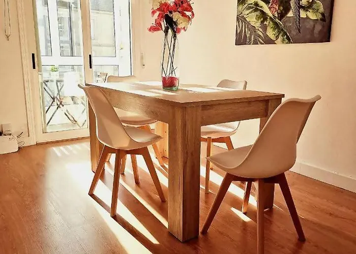 Espacioso Y Luminoso Διαμέρισμα *